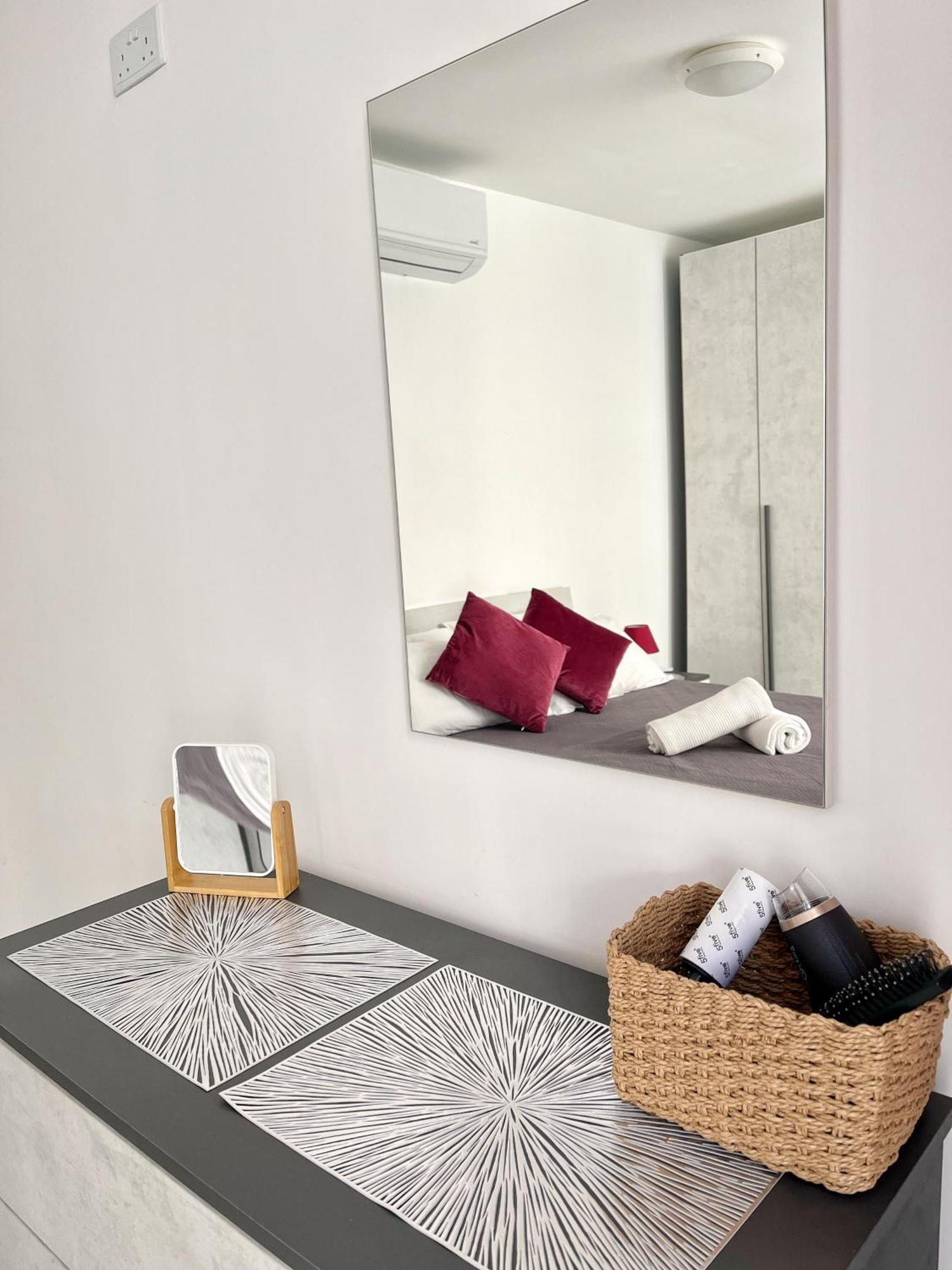 Marina Apartments Msida Eksteriør bilde
