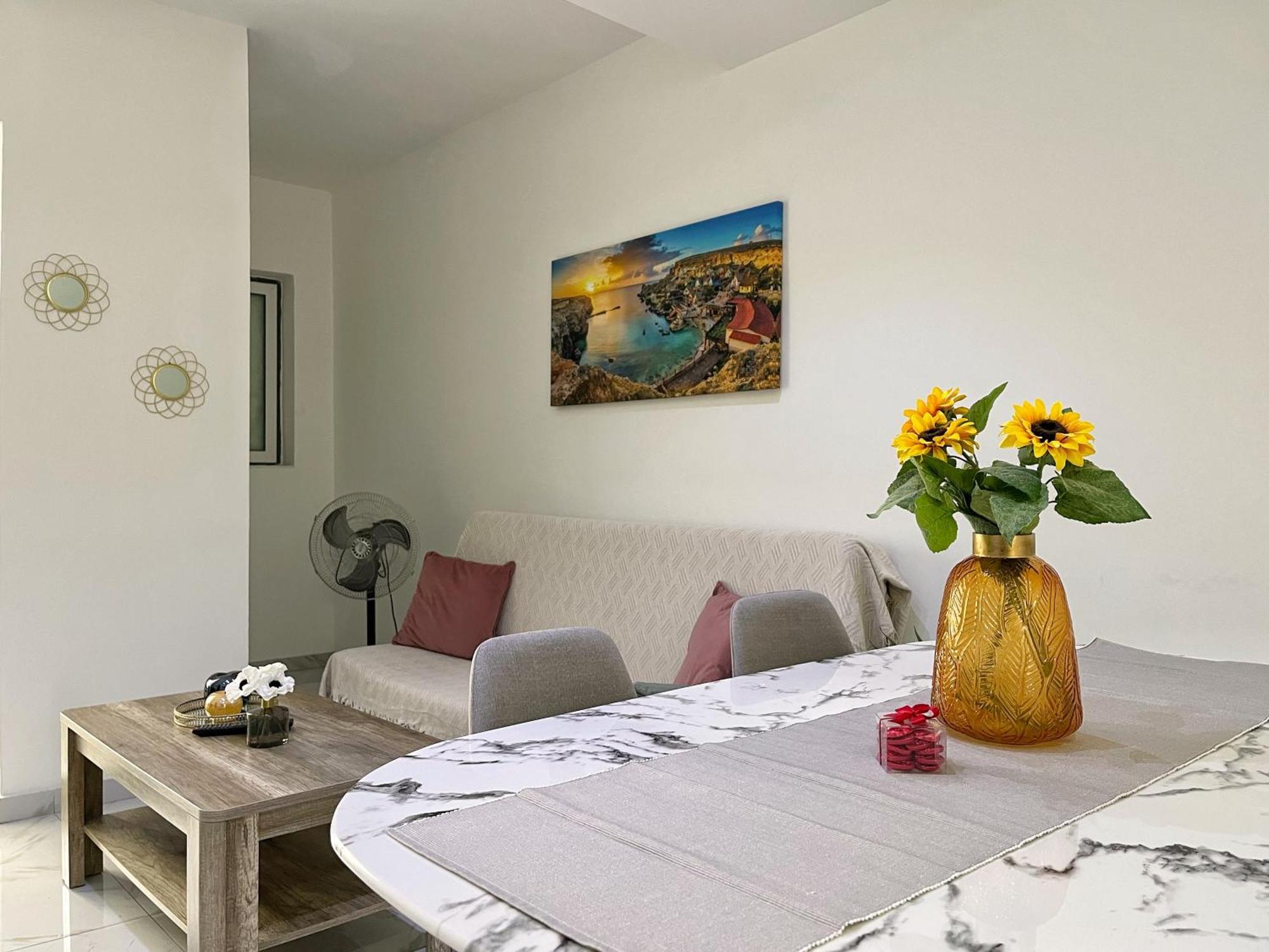 Marina Apartments Msida Eksteriør bilde